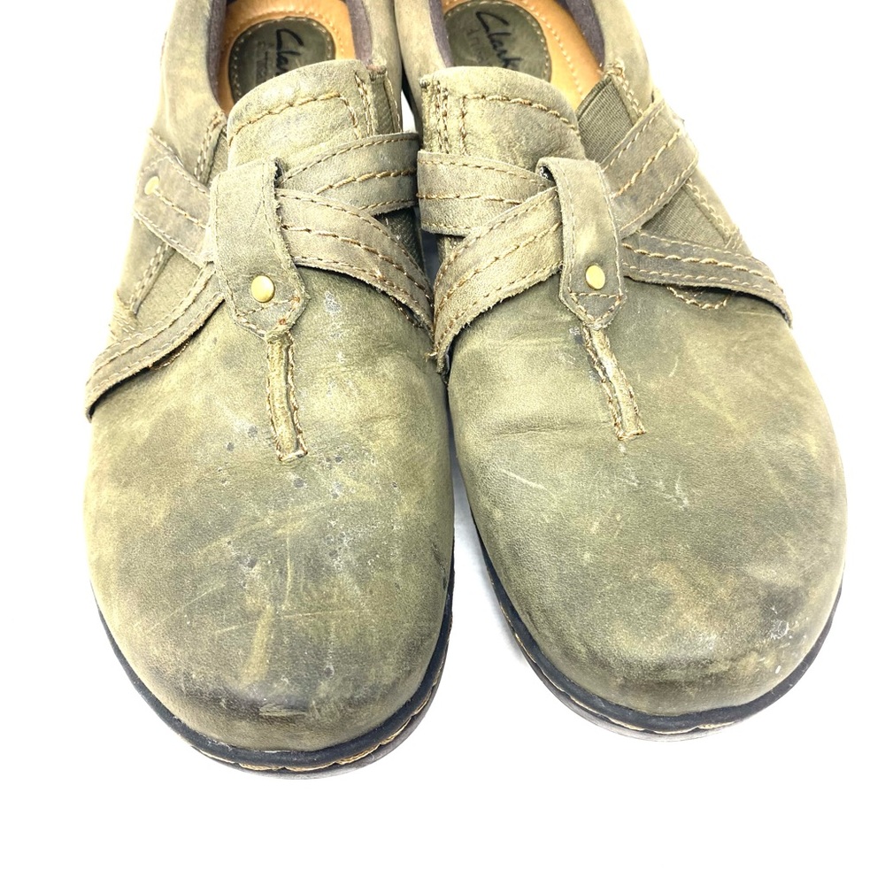 Clarks Slip Ons - Picture 8 of 8